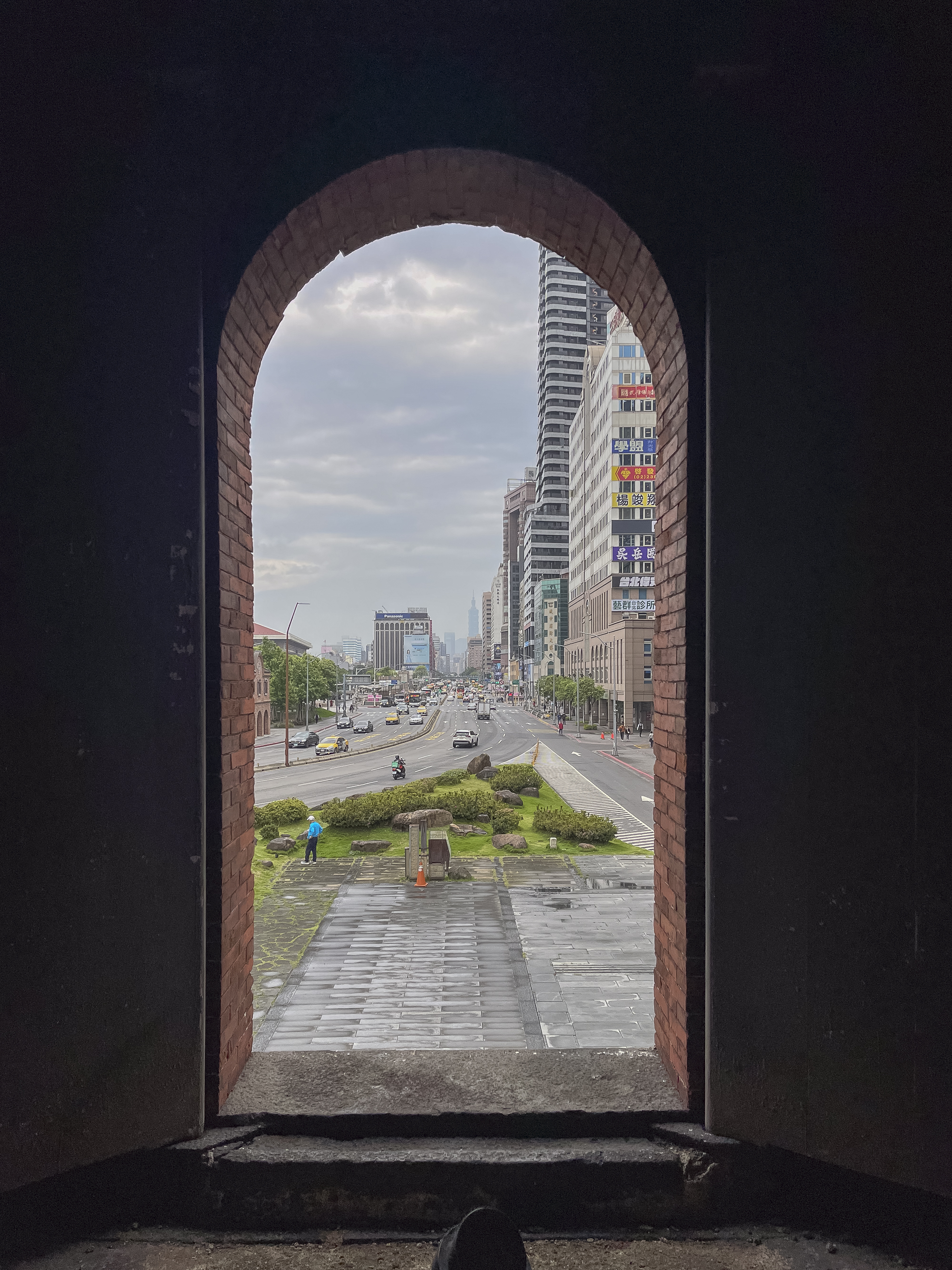 从台北市北门二楼看往忠孝西路视野。图／台北市文化局提供