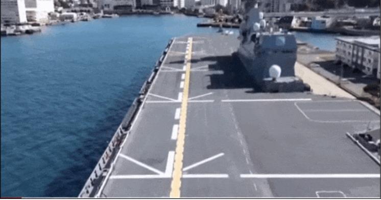 大陆无人机号称拍摄到日本「出云号」直升机护卫舰的甲板，全程未遇有舰上人员反制。图／取自军武次位面