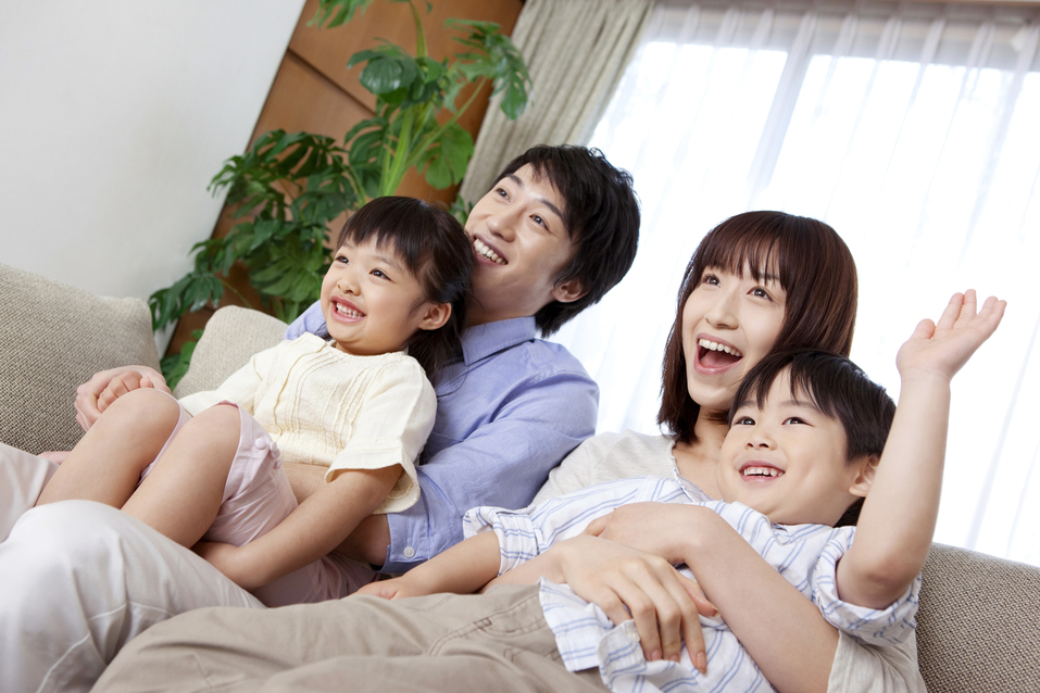 日本下议院通过一民法修正案，将允许离婚夫妻对子女拥有「共同亲权」。示意图／ingimage