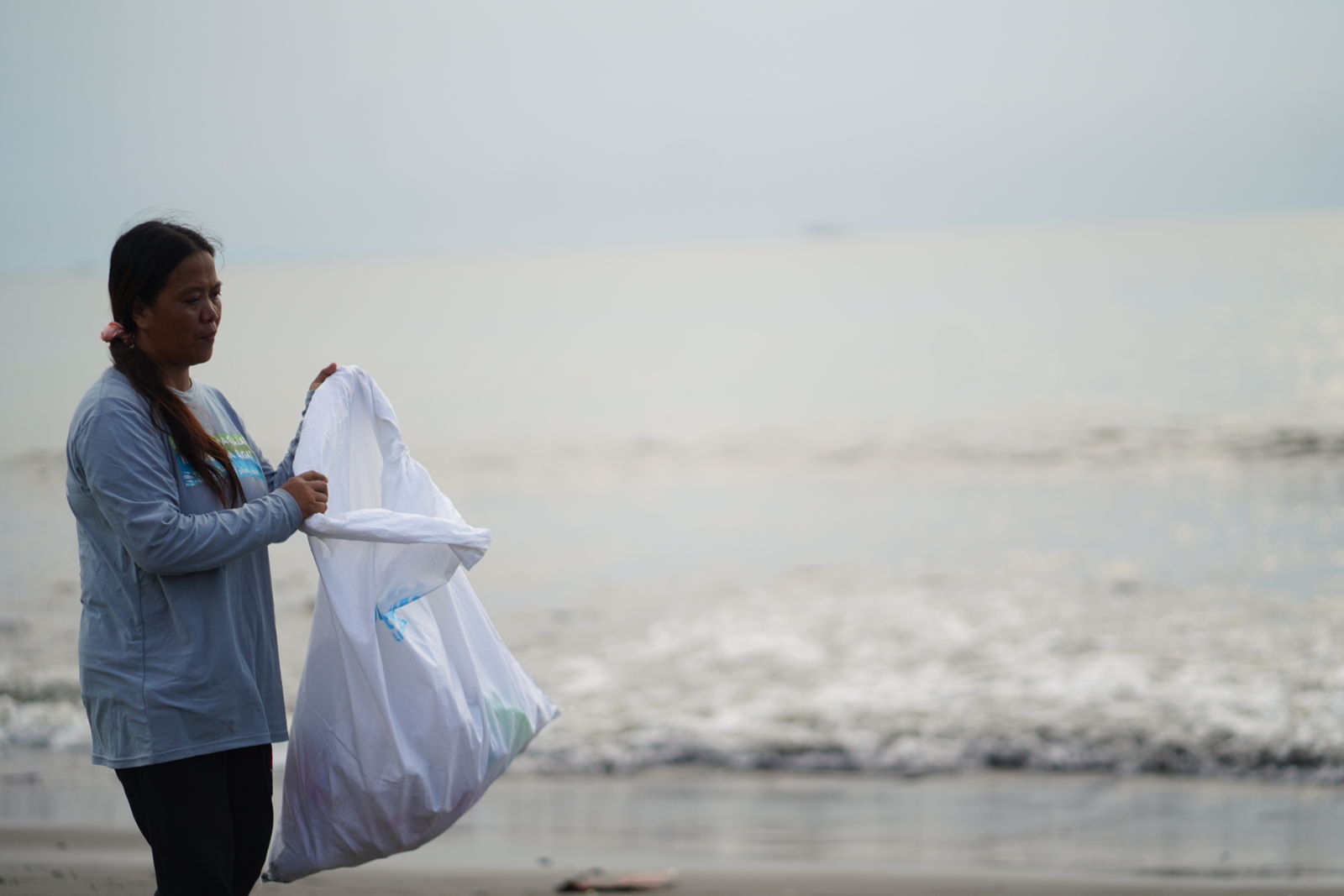 响应世界地球日主题「Planet vs. Plastics」，宏碁携手塑胶银行承诺于2024年从环境中回收与收集至少50吨塑料废弃物。图/业者提供