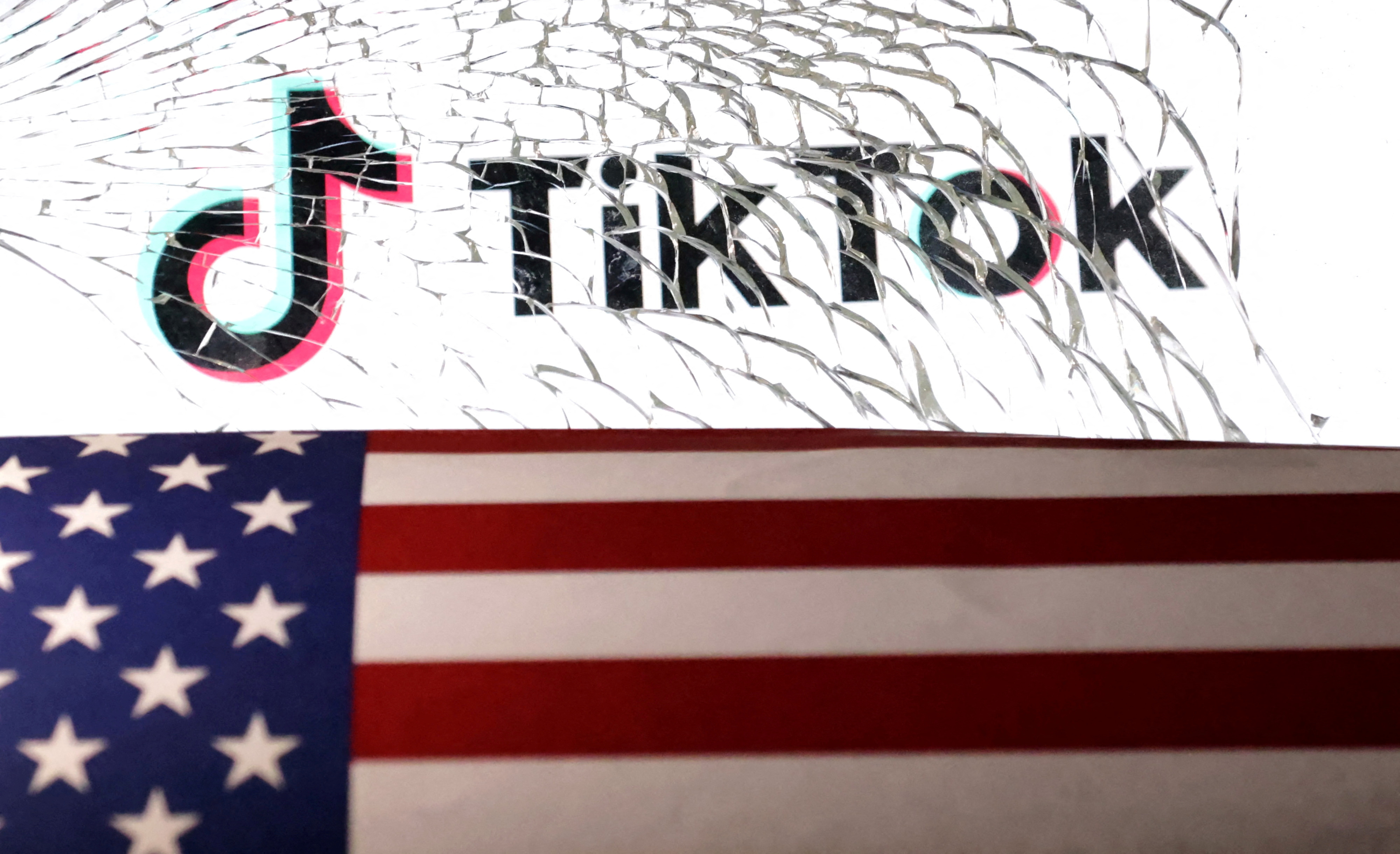美国参议院23日通过TikTok剥离案，限期TikTok一年内剥离中国母公司「字节跳动」，待送交总统拜登签署即完成立法；TikTok此前已表明将采取法律行动。路透