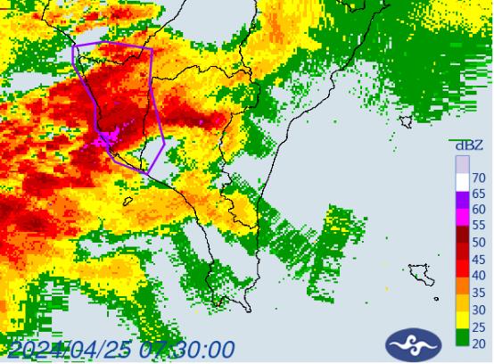 中央气象署发布大雷雨即时讯息，警戒区域：屏东县、台南市、高雄市，持续时间至上午8时45分。图／取自中央气象署网站