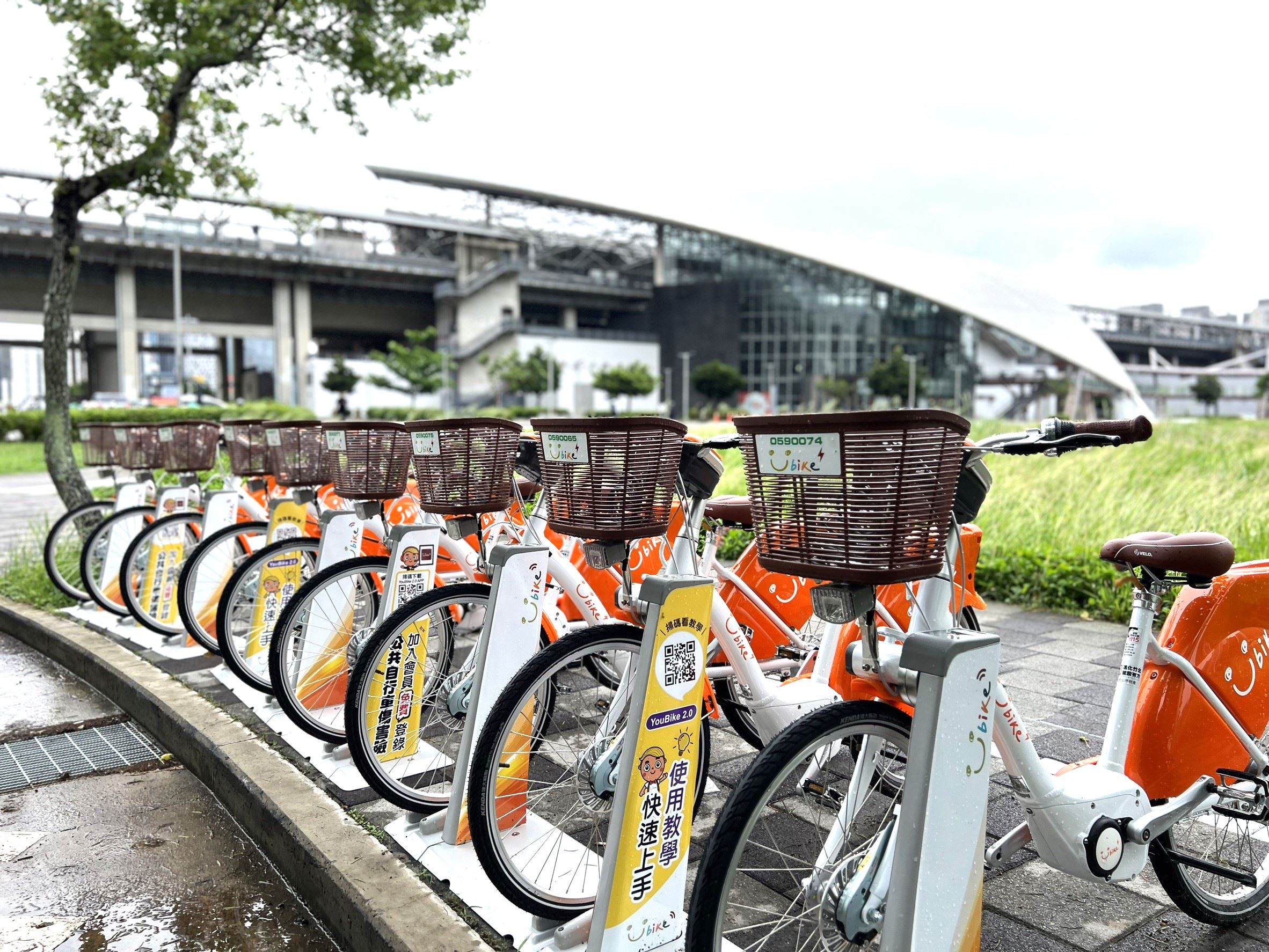 新竹县Youbike将在竹北市内人流密集处新增20站点，并增加投入160辆电辅车服务民众。图／竹县府提供