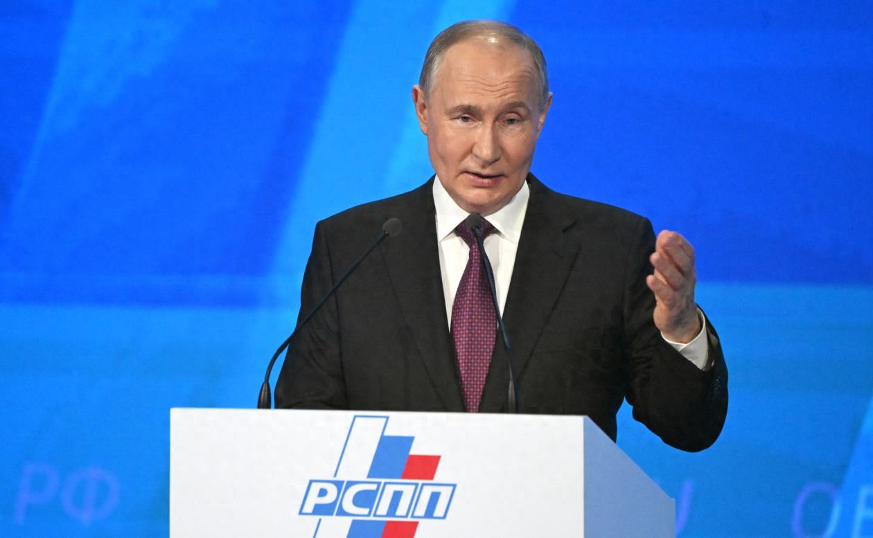 当地时间4月25日，俄罗斯总统普亭出席俄罗斯工业家和企业家联盟的活动。  克里姆林宫网站