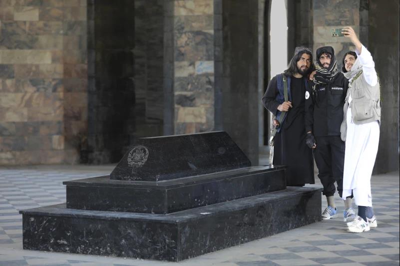 在塔利班夺取政权后，造访阿富汗的外国游客不减反增。美联社