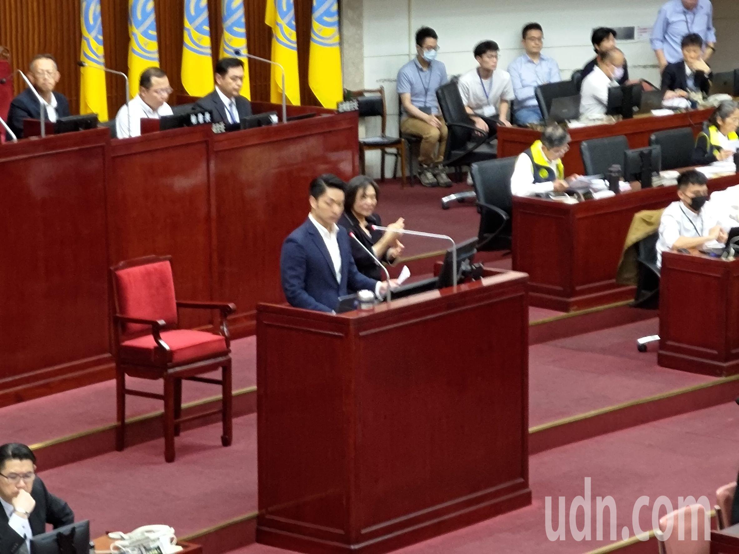 台北市长蒋万安今天赴议会报告加加减预算案。记者林丽玉／摄影