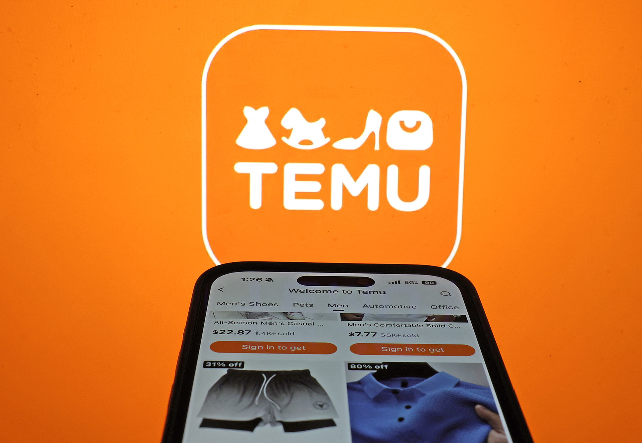 欧洲消费者团体今天指控中国电商巨擘「拼多多」旗下跨境平台Temu透过「操纵技术」强迫用户花更多钱，还有其他违反欧盟「数位服务法」的行为。图／法新社