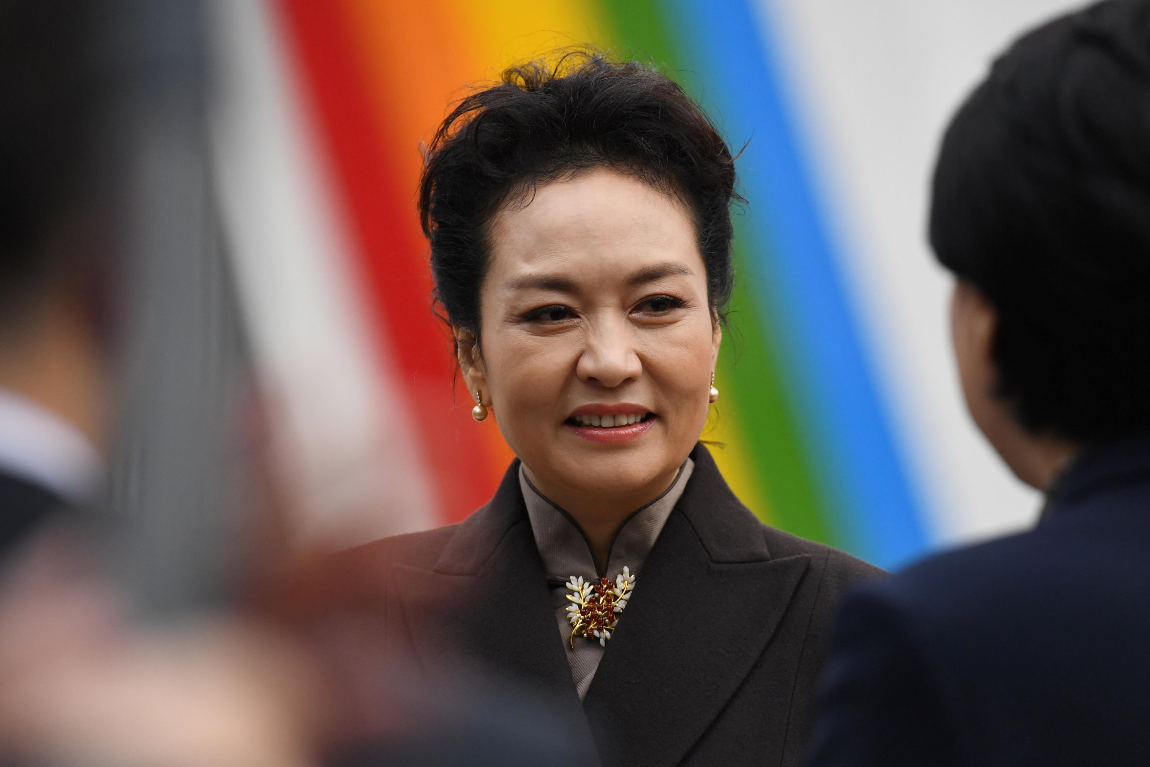 中国第一夫人彭丽媛在大陆官场的脚色日益受到关注。路透