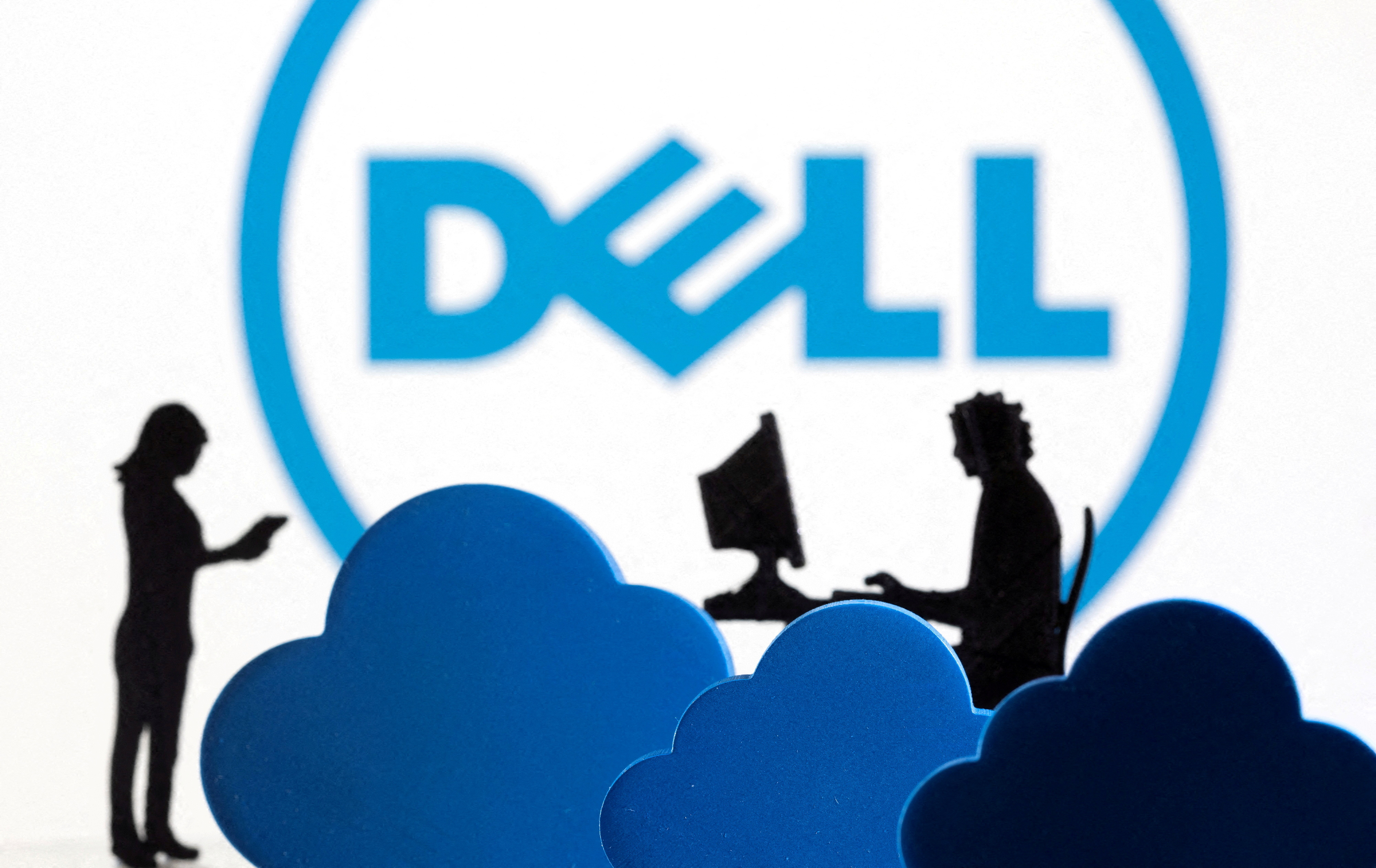 戴尔（Dell）股价15日狂涨逾11%至新高水准，市值突破1,000亿美元大关。路透