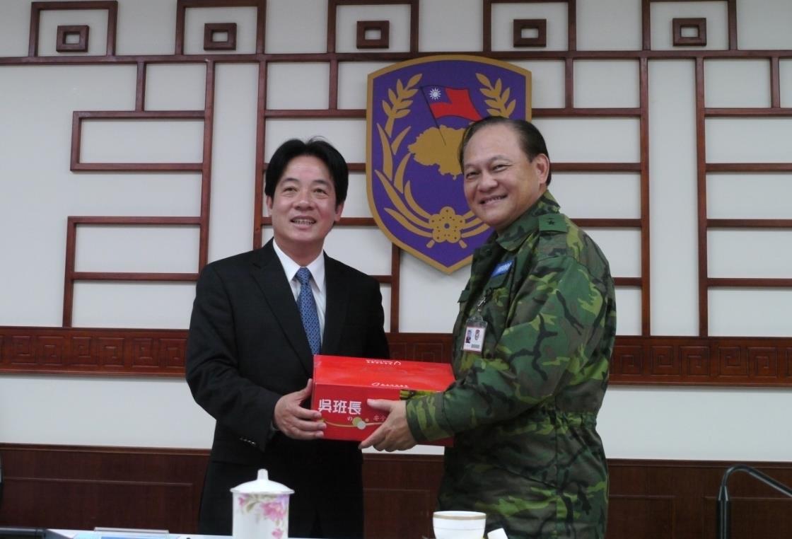 陆军前副司令季连成（右）将出任行政院政务委员。图／联合报系资料照片