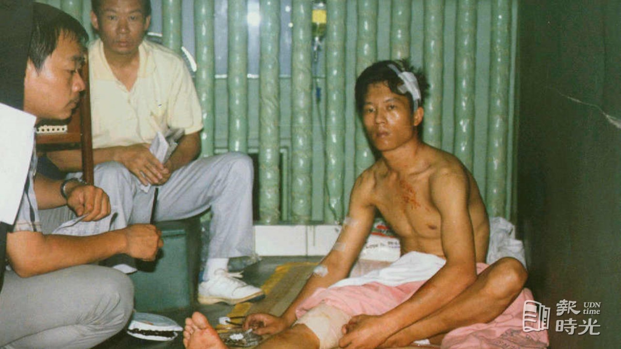 台灣犯罪事件簿】火攻天道盟連黑道也對他下「通緝令」｜ 十大槍擊要犯「黑牛」黃鴻寓| 報時光