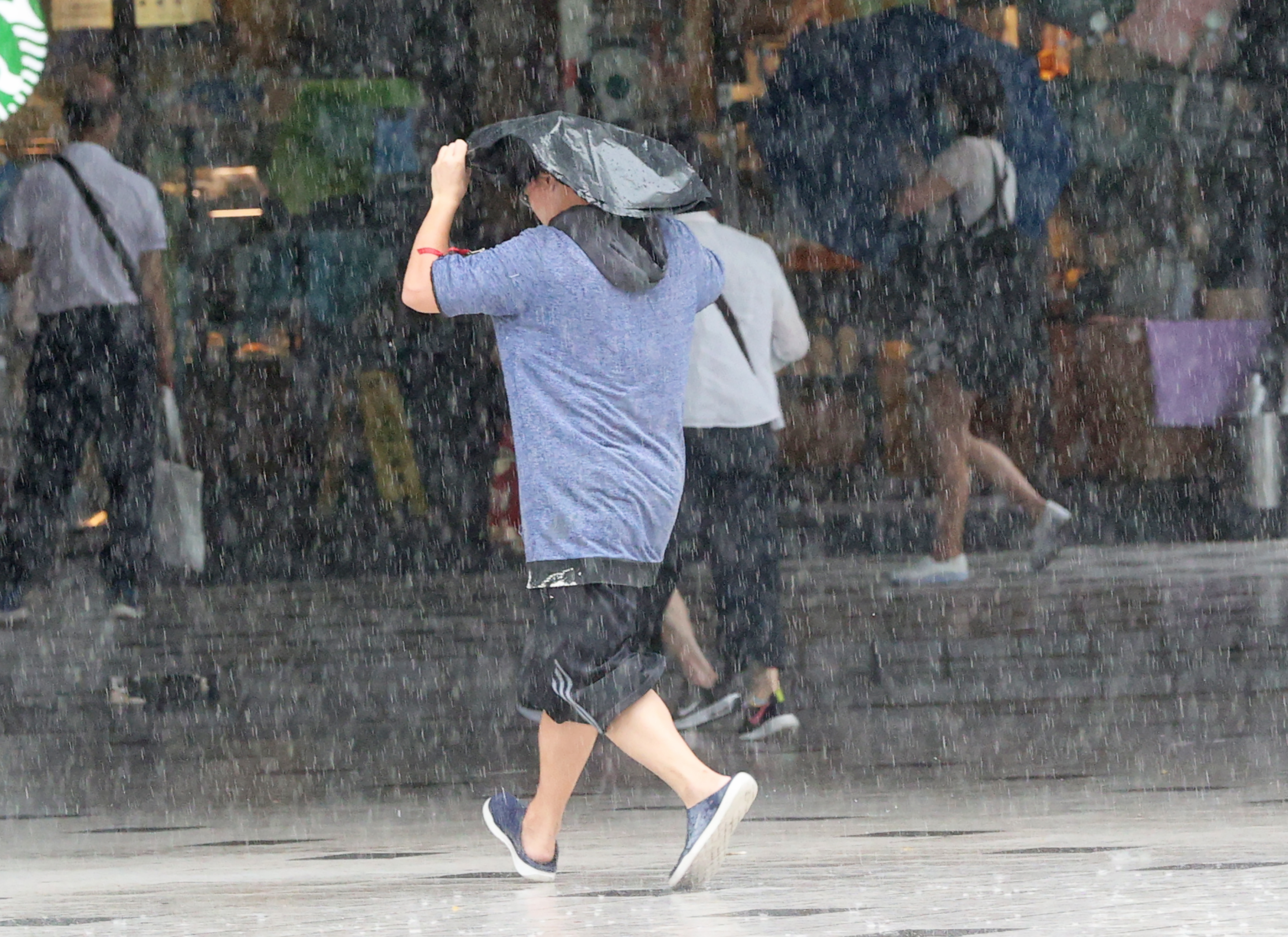 中央气象署晚间针对南投县、台中市发布大雷雨即时讯息。本报资料照