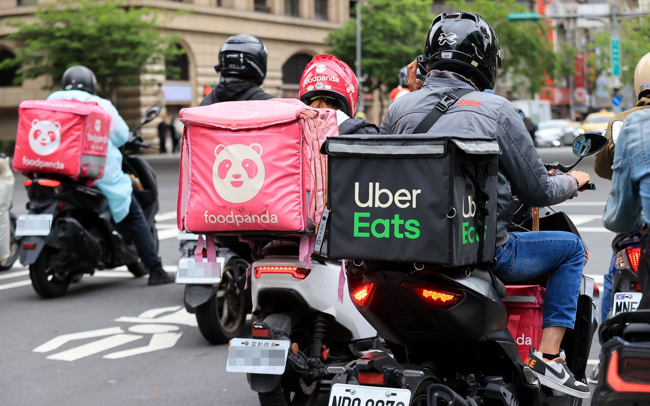 Uber Eats与foodpanda合计占餐饮外送平台市场达八成市占率。