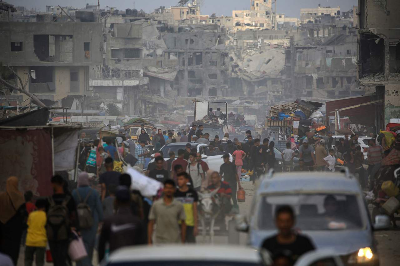法新社报导，以军5月初以来在拉法（Rafah）这个加萨最南端城市发动地面攻势。攻击前夕和期间，约莫数以十万计的民众已逃离当地。法新社