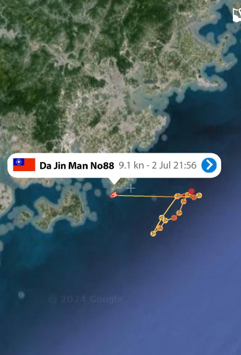 澎湖渔船大进满88号今天晚间的移动路径图。图／摘自网路