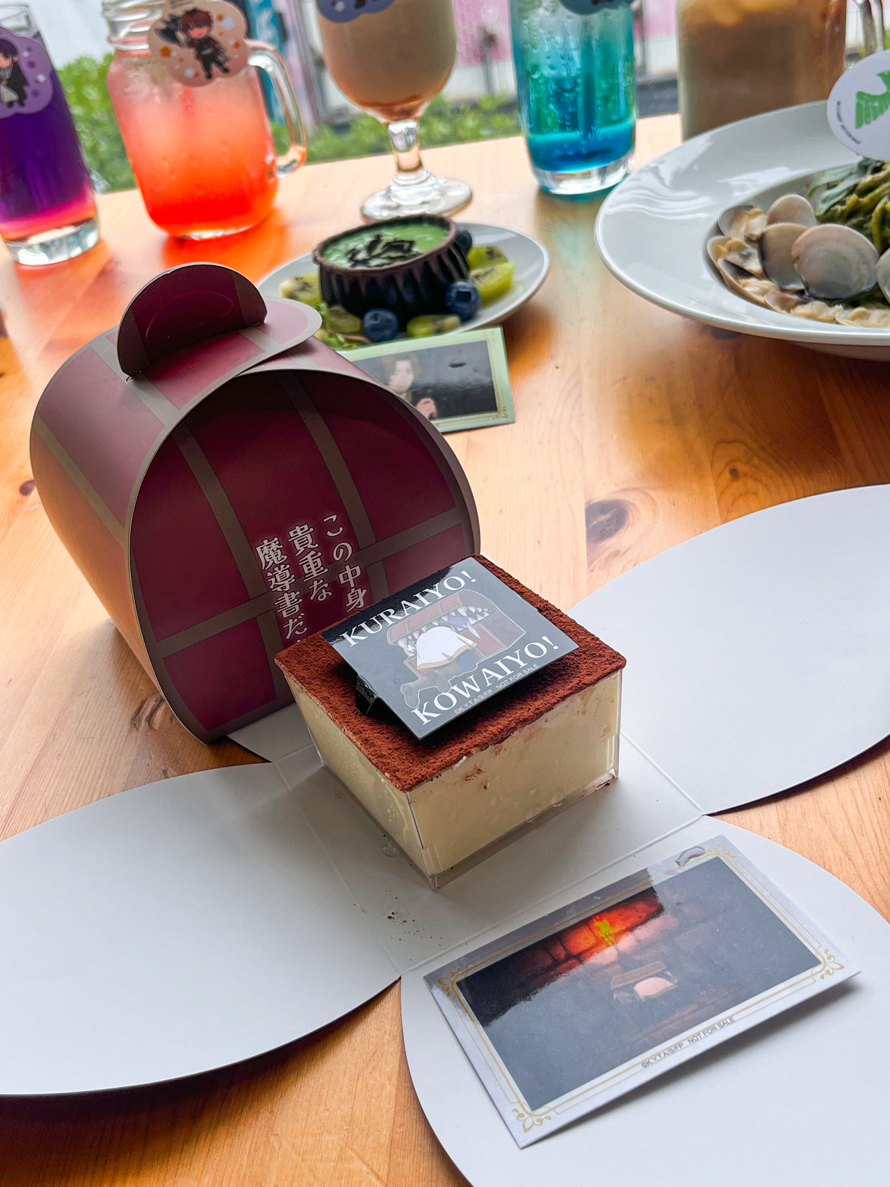 圖 葬送的芙莉蓮 咖啡廳打造寶箱怪體驗被吞