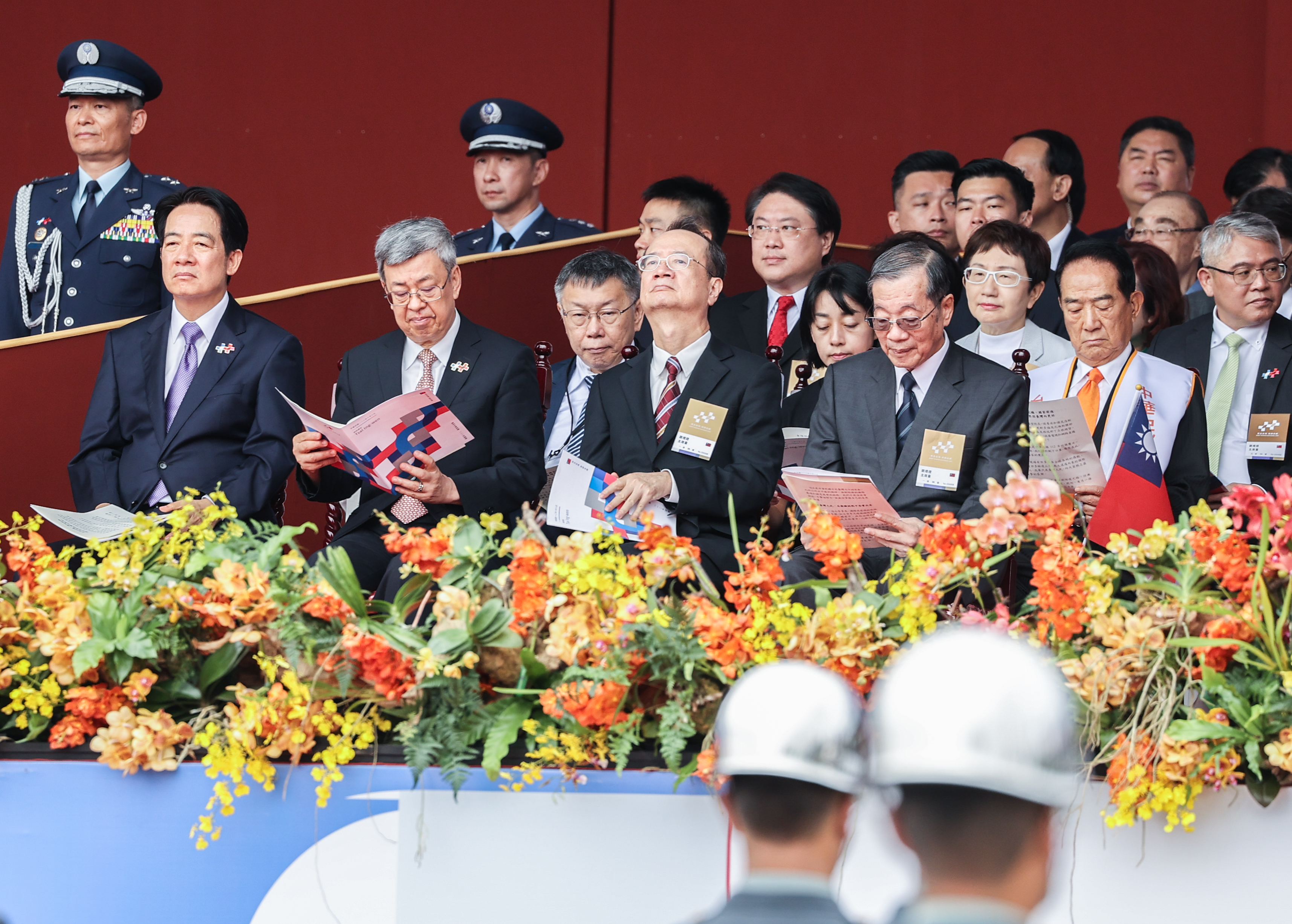 Re: [新聞] 自曝未受邀出席國慶大會 王婉諭：不清楚