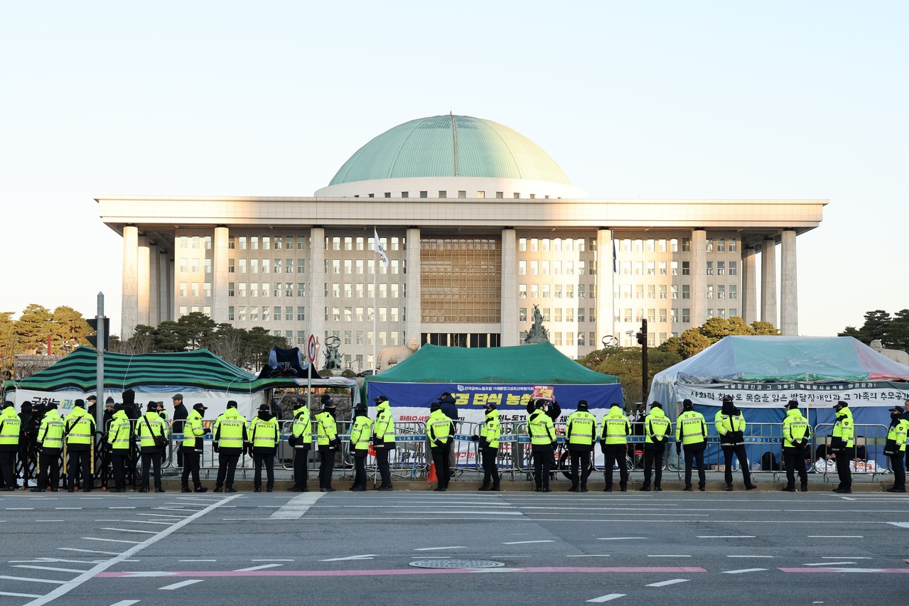 南韓戒嚴令正式解除：尹錫悅只維持6小時的政治風暴，將面臨彈劾與叛國罪指控| 過去24小時| 轉角國際udn Global
