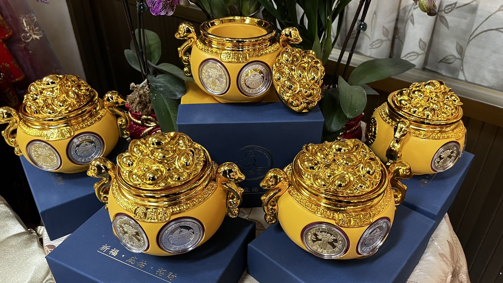 金運　大蛇　巳神　双頭白蛇　財運　宝珠 金運白蛇お巳くじ】 こちらは当神社のおみくじ『金運白蛇お巳くじ