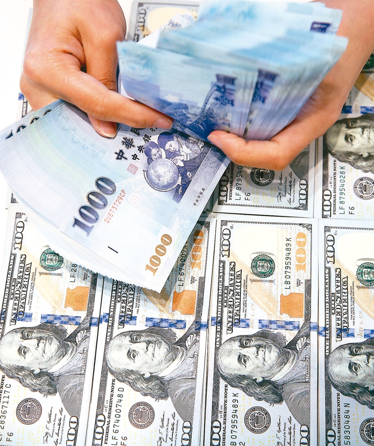 儲蓄險到期年領5萬利息…解約拿100萬投資ETF更好？內行人教1招雙頭賺| 存股族愛ETF | 股市| 聯合新聞網