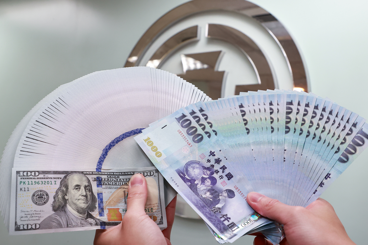 央行業務報告首度揭秘！去年阻貶新台幣全年淨賣匯高達「這」巨量| 外匯市場| 金融| 經濟日報