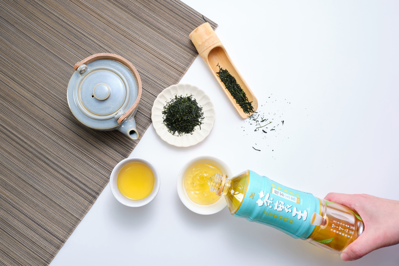 日本玉露因栽培和揉茶製法不同，產量非常稀少，被視為高級日本茶的象徵，喝起來溫潤柔和、甘醇飄香餘韻悠長。 攝影／盧畊廷