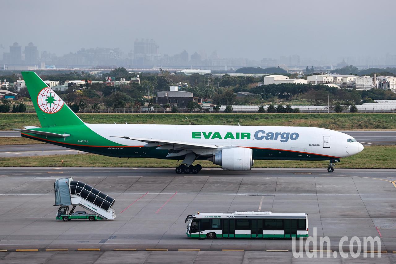 關稅衝擊爆搶運潮航運股將噴出？一張表看15檔受惠股：榮景背後藏1隱憂| 雜誌| 聯合新聞網