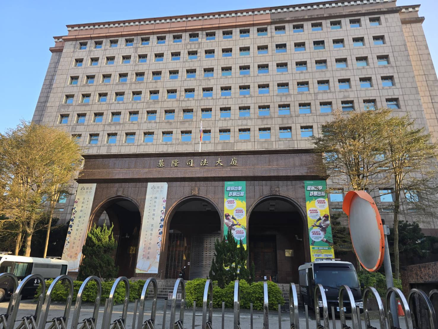 一趟可獲10萬…以高報酬招募人員運毒台美合作破跨境集團6人收押| 焦點事件| 社會| 聯合新聞網