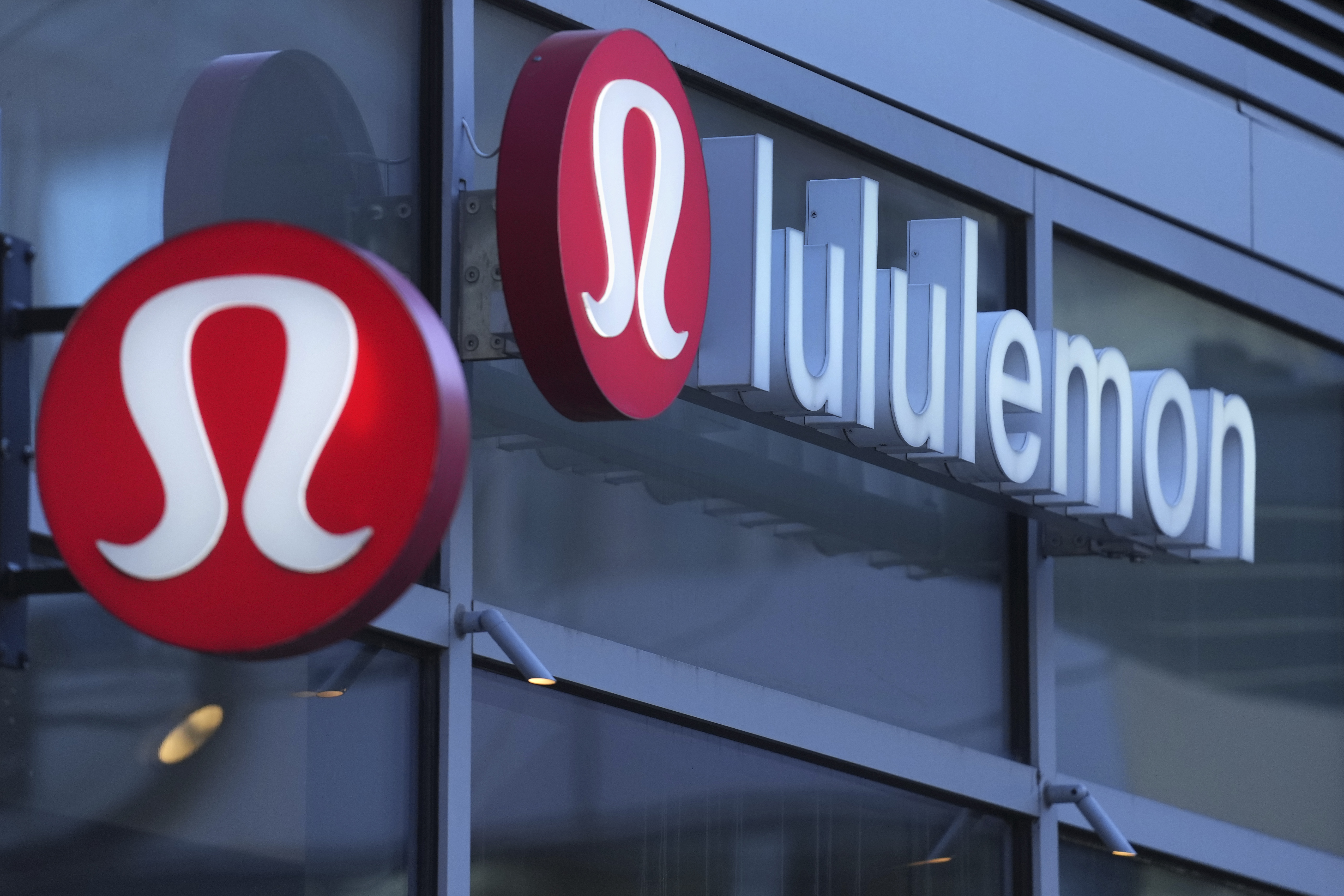 Lululemon又下修財測股價盤後崩16% | 全球財經| 全球| 聯合新聞網