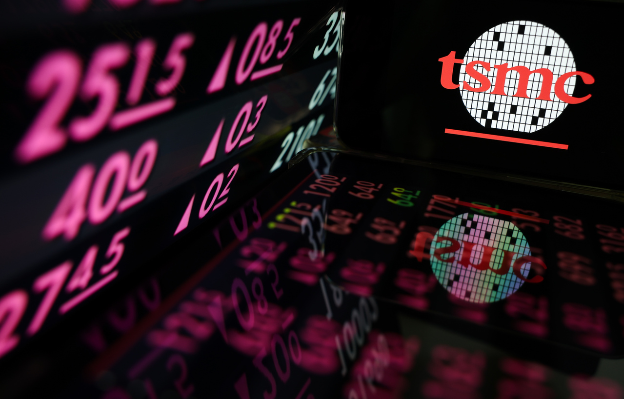 美股仔兩年績效慘輸0050…打不贏就加入？網勸：早就該定期定額| 存股族愛ETF | 股市| 聯合新聞網