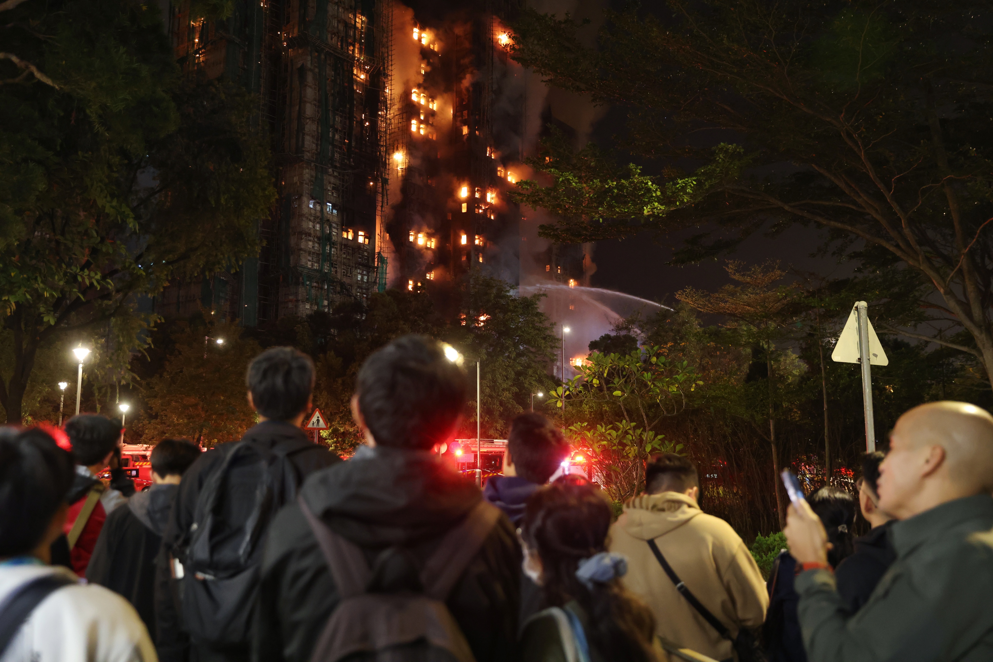 香港宏福苑大火英國外相發聲：感震驚痛心向香港民眾致深切慰問| 大陸政經| 兩岸| 經濟日報