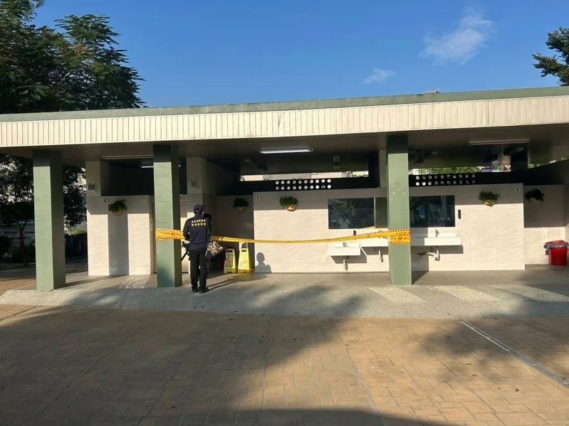 嘉义县民雄乡左岸公园厕所发现无名尸，女厕及残障厕所一度暂停开放。图／资料照片