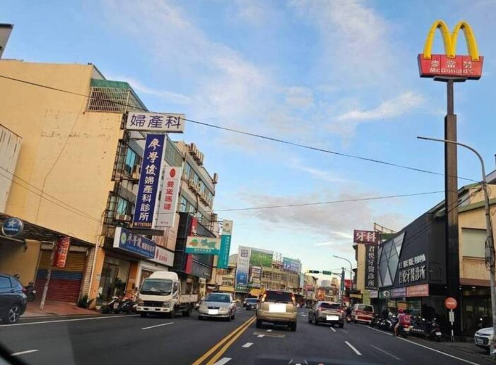 彰化交通违规检举项目中以未依规定使用方向灯最为常见。图／彰化警方提供