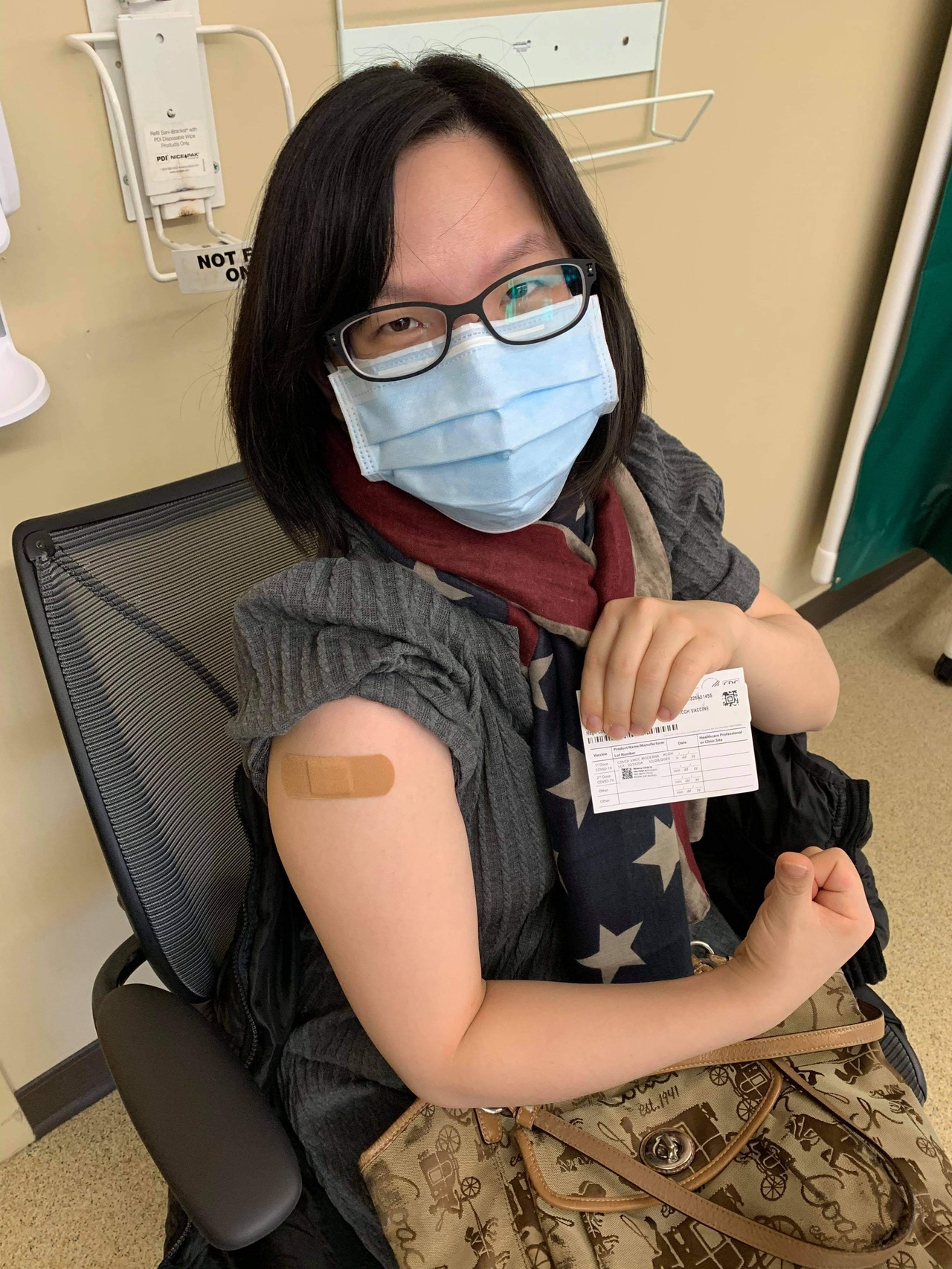 在马桶上过一天 华裔打完第2剂疫苗副作用严重 南加头条 洛杉矶 世界新闻网