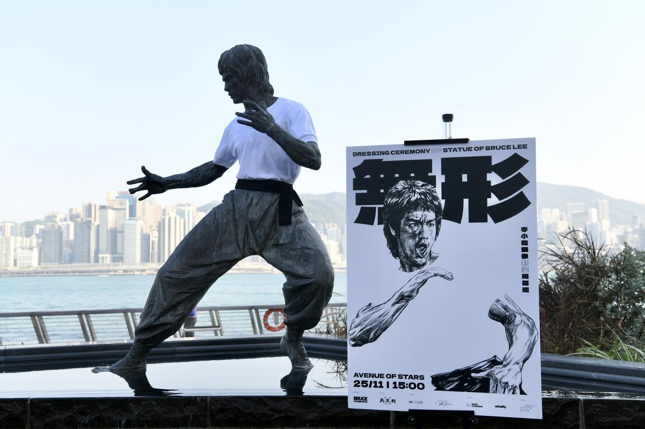 李小龍81歲冥誕尖沙咀銅像換上 唐山大兄 造型 新聞好好看 生活 世界新聞網 李小龍81歲冥誕尖沙咀銅像換上 唐山大兄 造型 新聞好好看 生活 世界新聞網