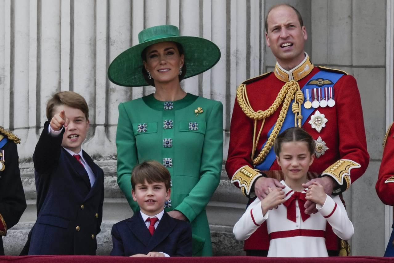 威廉王子虽然身为王储，但凯特王妃受英国人民爱戴的程度，甚至超过丈夫。(美联社)