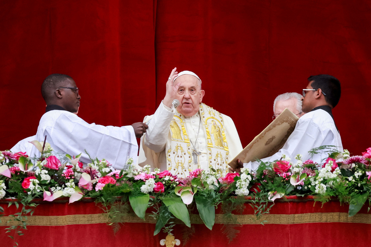 教宗方济各在复活节主持弥撒并发表文告，呼吁加萨立即停火。（路透）