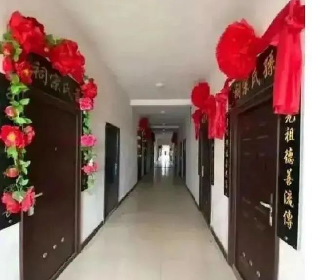 中国多地小区出现「骨灰房」。（取材自澎湃新闻）
