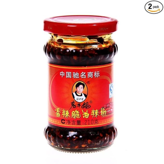 风行华人社区的「老干妈」辣油。(取自亚马逊网)