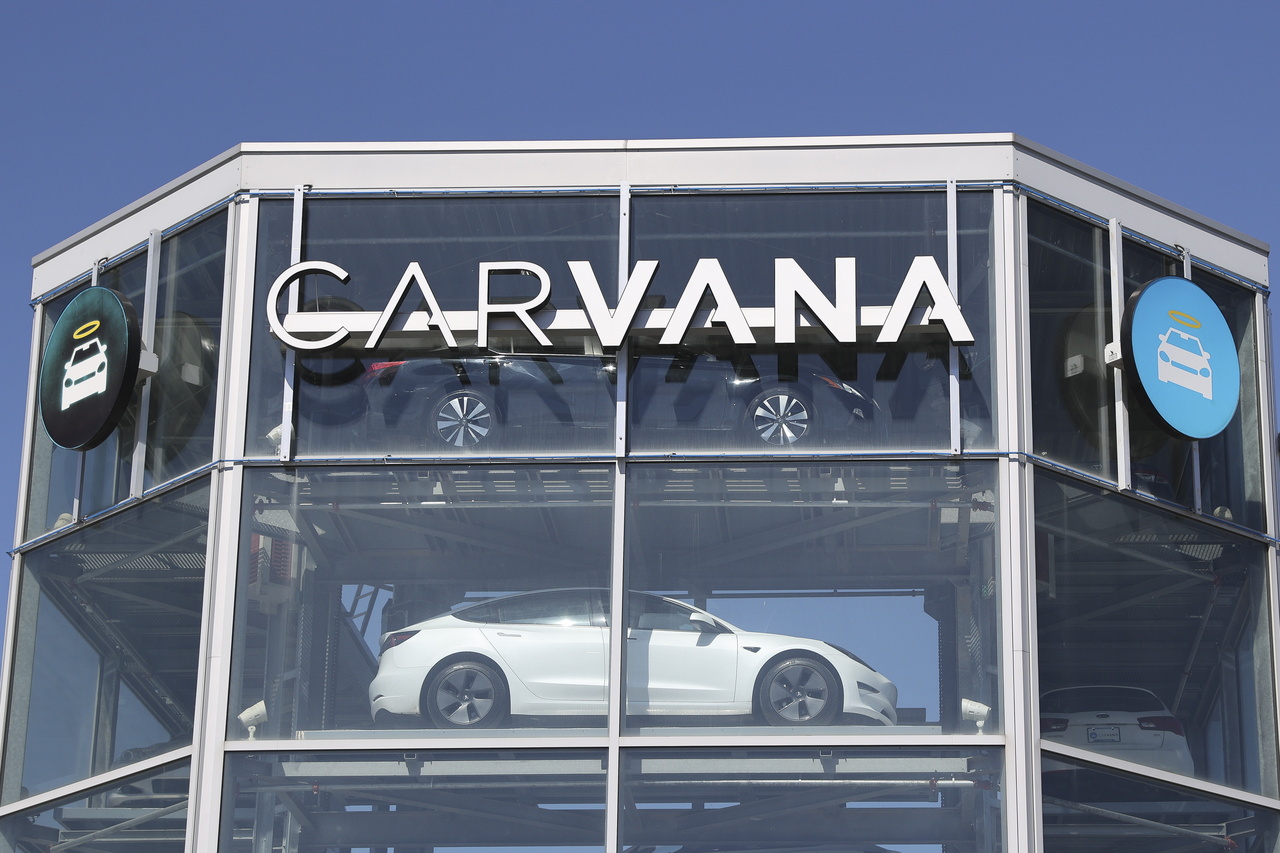 二手车零售商Carvana在1日盘后公布史上最好的获利后，股价飙升33.77%。欧新社
