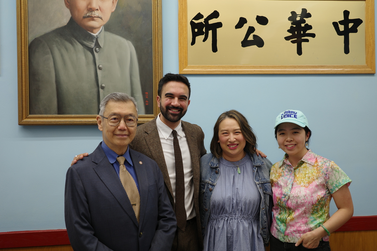 点击图片看原样大小图片