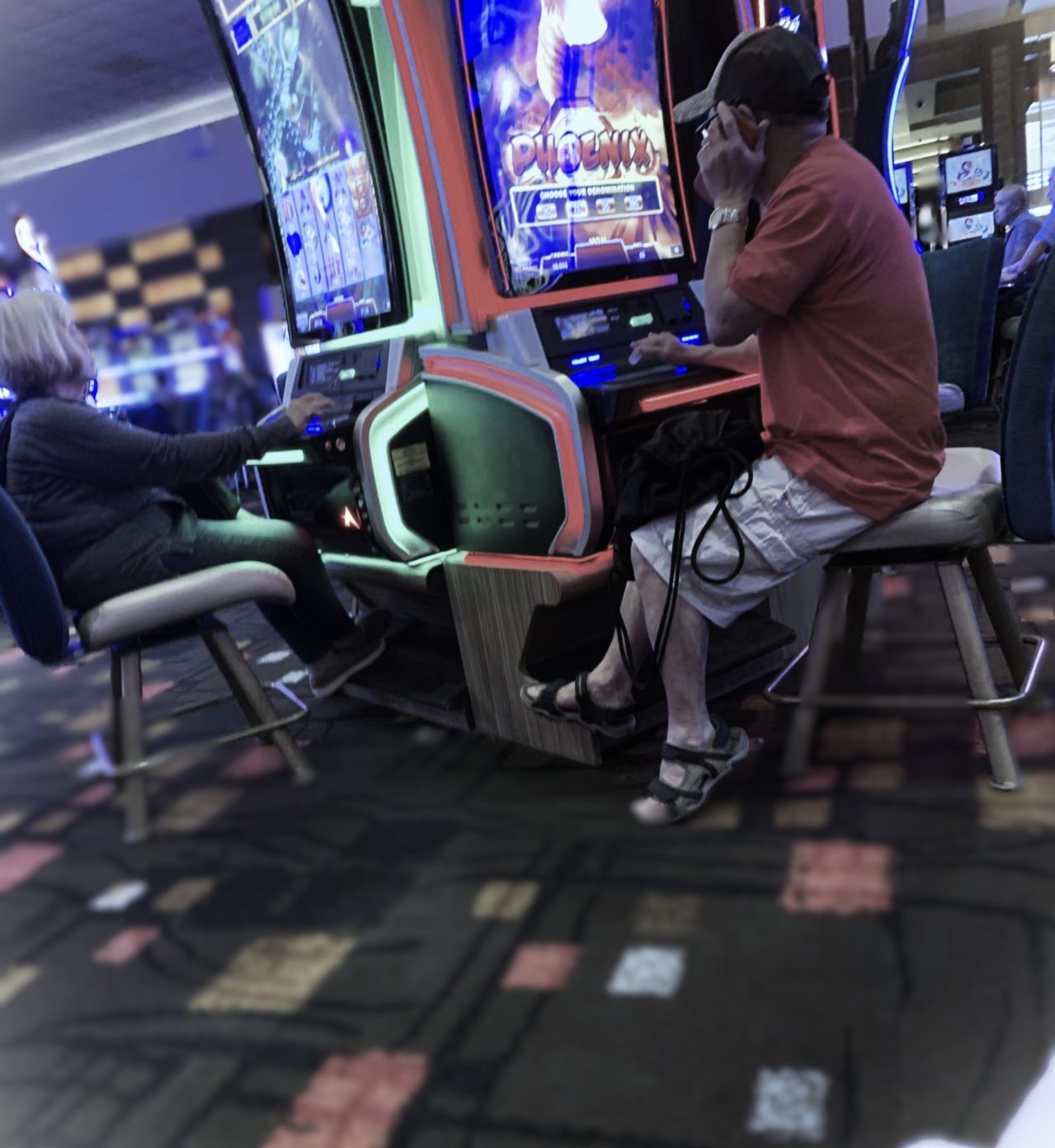 八旬华男逛赌场0.6元赚220元激动过度送医| 洛杉矶即时| 洛杉矶| 世界新闻网