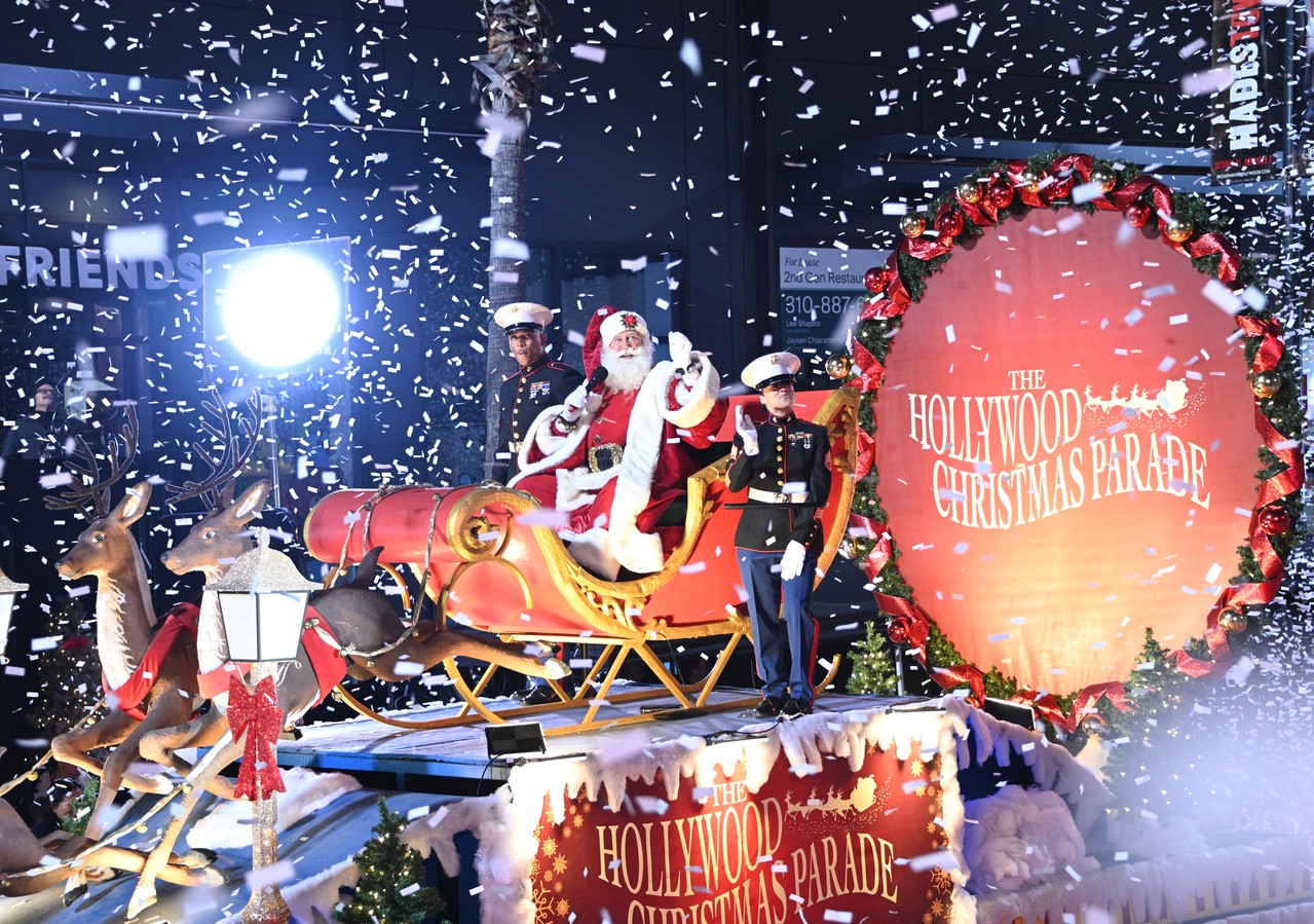 封面故事／好莱坞游行拉开圣诞序幕| 2179期12/21出刊| 周刊| 世界新闻网, image size:1279x899