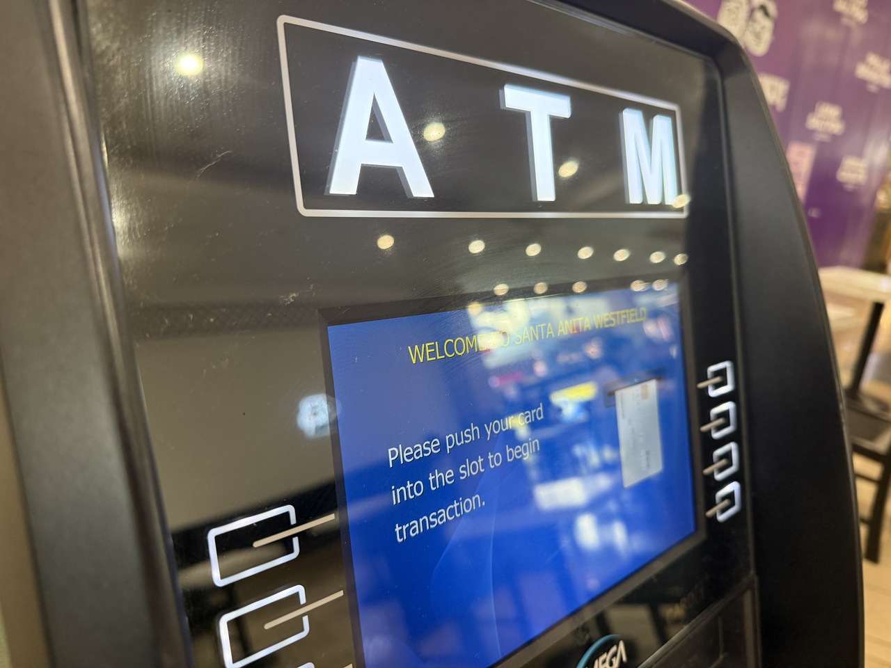 华人ATM存款被吞钞有人存数千美元显示「零金额」 | 洛杉矶即时| 洛杉矶| 世界新闻网